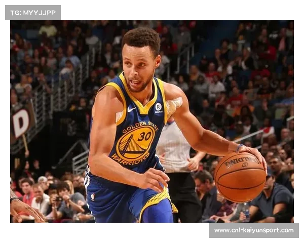 NBA球星库里脚踝扭伤，预计缺席全明星赛